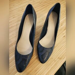 Cole Haan 9 1/2 Navy Blue snakeskin wedges